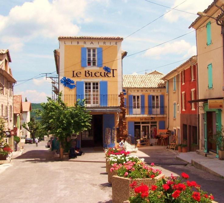 Gite Avec Piscine "La Maison De Valentine" En Provence Montsalier 外观 照片